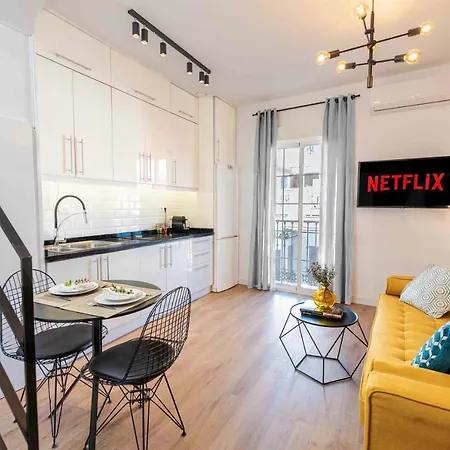 Penthouse With Private Jacuzzi & Rooftop - Center