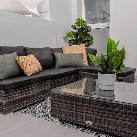 Penthouse With Private Jacuzzi & Rooftop - Center