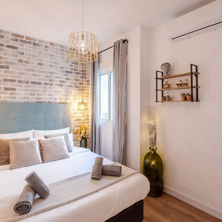Penthouse With Private Jacuzzi & Rooftop - Center Apartamento Málaga
